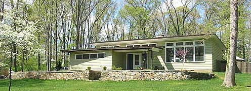 50's Modern House Front